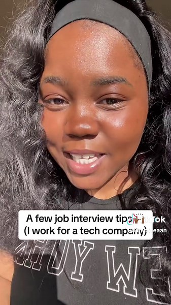 I am a application support analyst. This is what helped get the job although i DO NOT have much experience in the field. 🙌🏾 #fyp #jobinterview #jobinterviewtips #techjobs #remotejobs #blackwomenintech