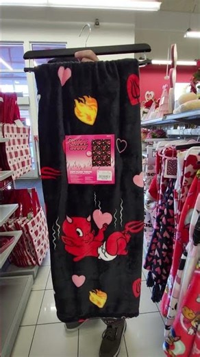 HOT STUFF DEVIL BLACK SOFT THROW BLANKET $16.99 - HOT STUFF VINTAGE CARTOON CHARACTER VALENTINES DAY
