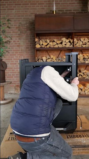 Unboxing and Assembly of the All NEW Masterbuilt AutoIgnite grill and smoker