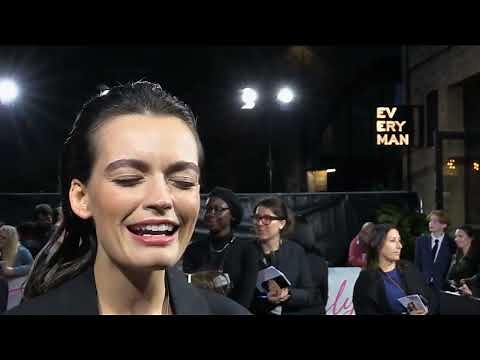 how has it been back on season 4 emma mackey 😁 amazing