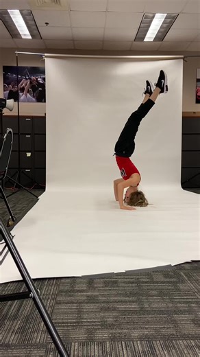 Media Day Preview👀 Can’t get over all of the shots we got!!! #topsontop #dancemediaday #mediaday #Topperettes #WKUDT #GoTops #WKU #collegedance #collegedanceteam #collegiatedance #wkudance #dance #dancer #danceteam #hilltoppers #hilltoppernation #thehill #bigred #topsontop #collegemediaday