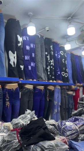 Stylish and Affordable Boyfriend & Buggy Jeans