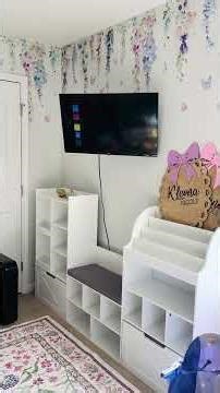 It’s Christmas Eve!! Day 2 of decorating the girls room and then on to Jr.’s room!! 🤗