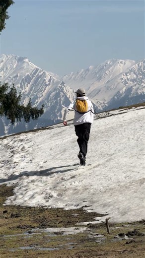 running in snow like a gta character #mountainswiev #mountains #animeedit #mountainlife #mountaintop