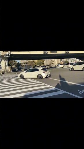 1月13日(火)バイパス前交差点撮影‼️トヨタ・カローラスポーツ 車高短 #shorts #車高短 #シャコタン #カスタムカー #改造車 #トヨタカローラ #カローラスポーツ #トヨタ