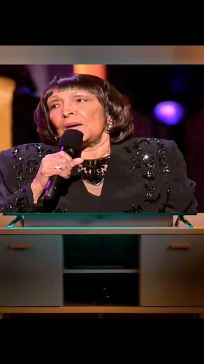 ✝️ "Mary Don't You Weep", The Legendary Caravans (Inez Andrews, Dorothy Norwood, Shirley Caesar, Albertina Walker, Delores Washington) singing at the 2007 BET Gospel #gospelmusic | Luader Smith