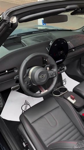 MINI Convertible JCW 🔥 47” Immersive Cold Start Experience