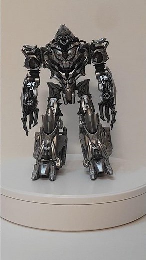Transformers Hasbro Studio Series 54 Voyager Class Megatron