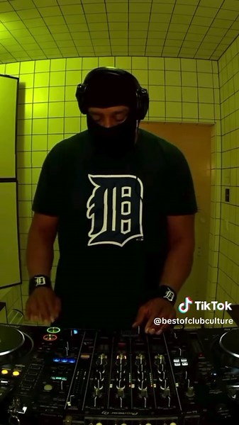 Discover the Greats of Techno and Electro Music