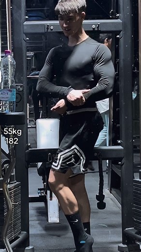 𝑨𝑵𝑰𝑺 🧬 on Instagram‎: "55 kg yaaah 😂😂#algerie #الجزائر #العرب #جيم"‎