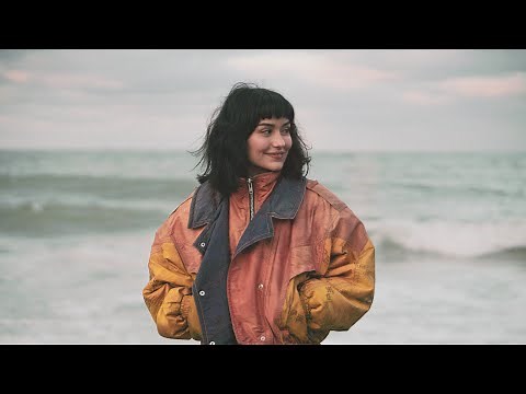 Ayça Özefe - Yıkılmam Asla (Official Video)