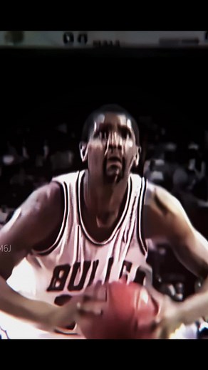 Bill Cartwright’s shooting form looked like a video game glitch#nba #basketball