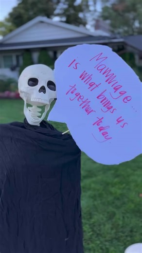 The Princess Bride | Official on Instagram: "Mawwage is what bwings us together… even in the afterlife. Loving this The Princess Bride Halloween decor by @halloween.skeletons"