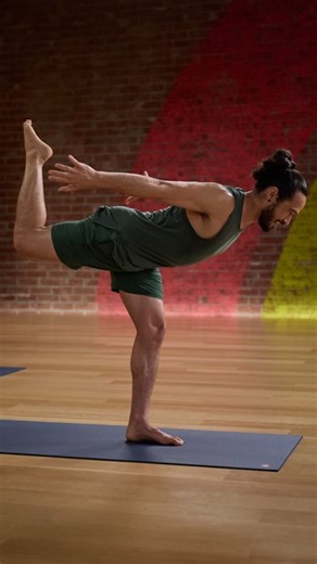 Dice Iida-Klein on Instagram: "Hey friends! I’ve got a nice long 45min Energetic Flow for you on @applefitnessplus 🙌🏼 . This one is all about strengthening your back body with backbends like a prone chest stretch with a scorpion tail, wild thing, and a warrior three/dancer variation! Give it a go and let me know how it goes! . Big love and gratitude to my teammates @dancefitlashawn and @bakariwilliams_ for their support in this fiery practice 🙏🏼❤️ . Practice on! . #MovingMeditation #CloseYou