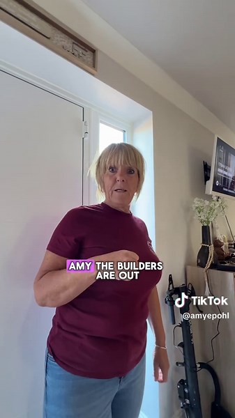 Hilarious Soundproof Door Prank on Bob