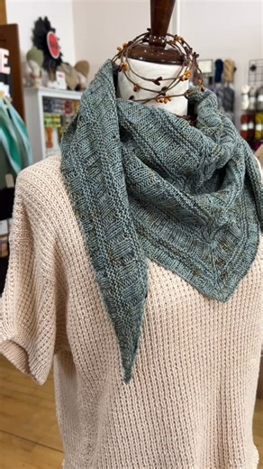 Flaxen Fleece on Instagram: "@therunawayknitter has a new pattern out! The Rambler is knit up on Quarter Round by @sweetpeaandsparrow in color, Sweater Weather. This is a fun one skein project. Pattern available in store and on Ravelry. We will have kits available at this months’s @madisonknittersguild meeting. Stop in or shop online. flaxenfleece.com"