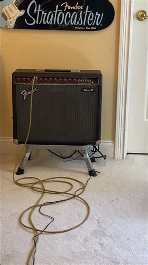 Solid state Fender amp hiss￼