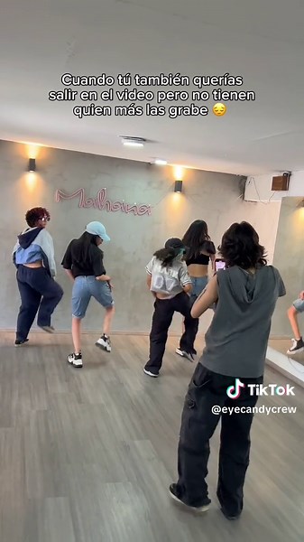 Sacrificio y Baile: Cultura y Tendencias de México