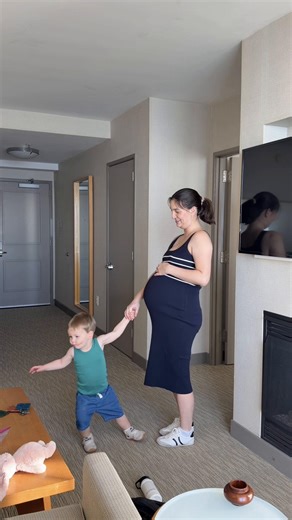 Emily Mariko (@emilymariko)’s video of Emilio And Emily