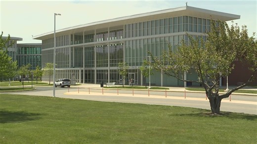 Community college tuition costs to rise in fall 2022