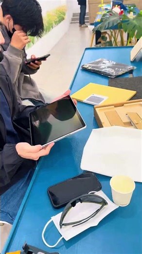 Mở hộp Surface Pro 11 Ultra 7 32GB 1TB New Business #surface #surfacehcm #pro11 #ultra7 #platinum