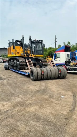 Beko di atas truk#shorts #short #viralvideos #trending#heriadi #mobiltrukanimasi#tronton #beko#truk