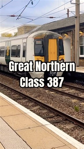 Great Northern Class 387 Passing Finsbury Park 🚆