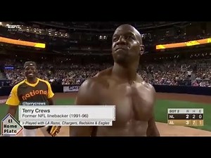 Terry Crews en el Juego de Estrellas, que loco es Terry Crews 😂