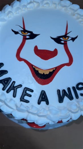 15 reactions | #pennywise #birthdaycake #cakesoffacebook | Crissys BakedGoodsandmore | Facebook