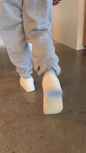 1.4K views | Pssst ABCmouse 2 is free to play, pass it on. #toddleractivities #prek | ABCmouse.com Early Learning Academy | Facebook