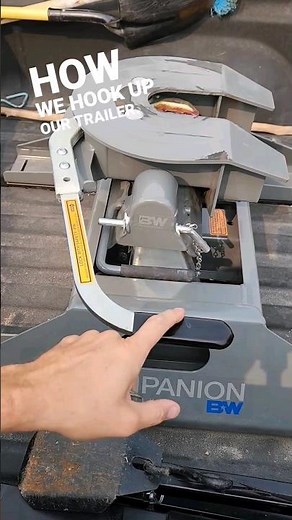 How To Hook Up A 5th Wheel Hitch to the Kingpin
