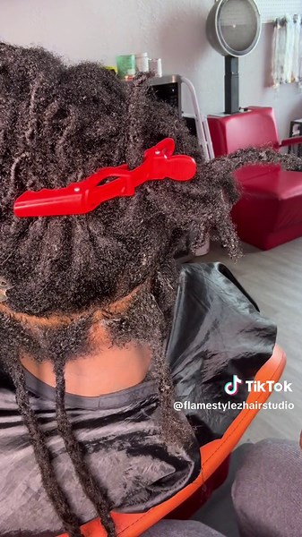 Transform Your Look with 0.8cm Human Loc Extensions