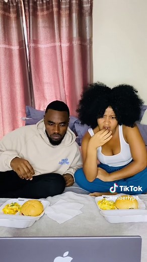 #foodtok #towel #funny #viral #fyp #coupletok #justforlaughs Putting down a towel so we don’t make a mess………eating