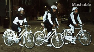 322K views · 4.6K reactions | This reflective spray could save your life when you're cycling at night. (via FutureShift by Mashable) | Mashable | Facebook