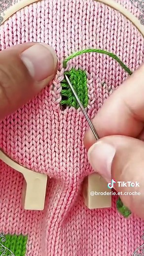 #knitting #crochetersoftiktok #crochet #knittersoftiktok #tutorial #therapy #foryou crochettiktok# #خطوات_على_تيك_توك Knitwithme #knittingpattern #