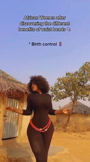 1.9K views · 31 reactions | “How do women in your culture use waist beads? And don’t just say to look sexy or snatch souls  In Senegal Women Count Beads as Contraception. Counting starts with the red bead on the first day of menstruation. Day 8 begins the period of fertility, indicated by twelve consecutive white beads, and the remaining brown beads signify the days conception is unlikely.” @omega_axsal ♻️ @mrs__mosquito | Moms of Color | Facebook