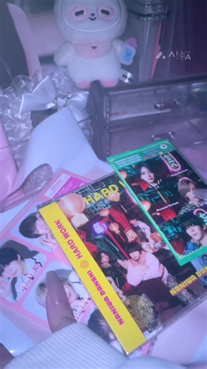 Unboxing the Latest Merchandise from Naniwa Danshi