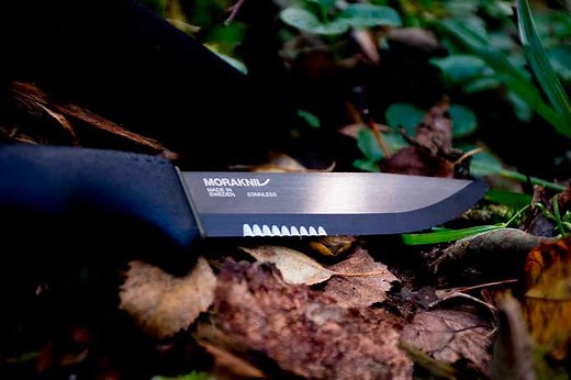 キャンプナイフのおすすめランキング！料理向けや薪割向けのフルタングなど | CAMP HACK[キャンプハック]