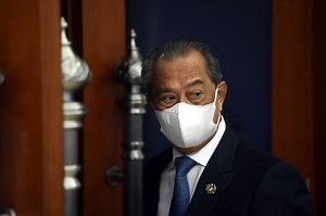 Define ‘party hopping’ clearly to prevent abuse of the law, say Muhyiddin and Shafie