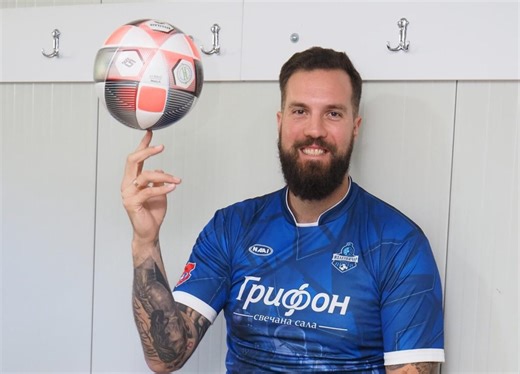 RADULJICA DEBITUJE NA FUDBALSKOM TERENU: Železničar dočekuje Slovan, bivši kapiten košarkaša Srbije prvi put u timu