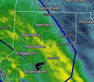 The yellow on the radar is heavy snow coming down at 1”-2” per hour. What are you seeing? At my house in the Hartford area it’s super fluff and adding up fast! 7:30 PM radar ct 12/26 | Meteorologist Rachel Frank