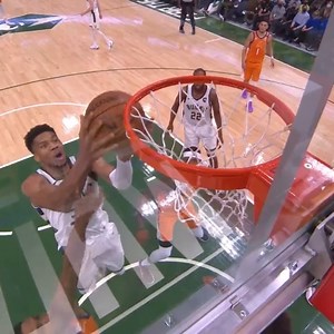 923K views · 9.1K reactions | Giannis Antetokounmpo's MASSIVE BLOCK helps tie the #NBAFinals presented by YouTube TV for the Milwaukee Bucks, 2-2! #ThatsGame  26 PTS, 14 REB, 8 AST  Game 5 ➡️ Saturday at 9pm/et on #NBAonABC. | NBA | Facebook