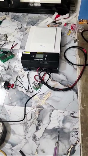 Capacitor exploded!! Elko jeblug...