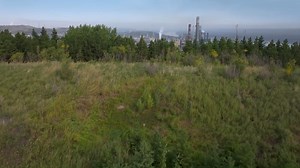 37K views · 594 reactions | Mammoet is proud to have supported Suncor in a major project to replace eight coke drums at its oil sands operation near Fort McMurray, Alberta, Canada. We utilized one of the world’s largest cranes to lift the massive drums into place safely and ahead of schedule. Check out this great video from Suncor – more to come soon! #Mammoet #Canada #OilGas | Mammoet | Facebook