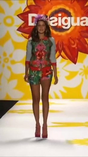 Evolución de Bella en la pasarela 🥺 #bellahadid #runway #evolution #model #fypシ #fypage #style #glowup #tendencia #famous