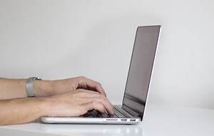 How to remove services from the Microsoft operating system