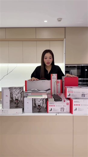 Bộ đồ bếp mới tại chung cư The Metropole