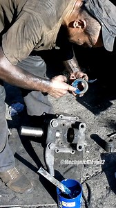 Mercedes Liren Axle Pressure Bearing Replacement – Scorching Hot Day on the Job #MercedesTruck #AxleRepair #PressureBearing #HeavyDutyMaintenance #TruckMechanicLife #HotDayWork #SweatAndWrenches #FleetService #WorkshopGrind #TruckRepair | Mechanic Steve