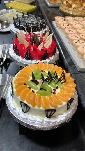 The Cafe Rio Gulshan Amazing Whole Cakes Desserts Buffet Best Buffet In 2016 #buffet #dessert