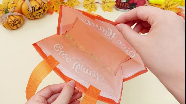 Sweetude 36 Pack Thanksgiving Gift Bags with Handles Reusable Thanksgiving Tote Bags with Tissue Paper Non-woven Fall Autumn Pumpkin Turkey Maple Leaf Turkey Gnome for Party Favor Supplies